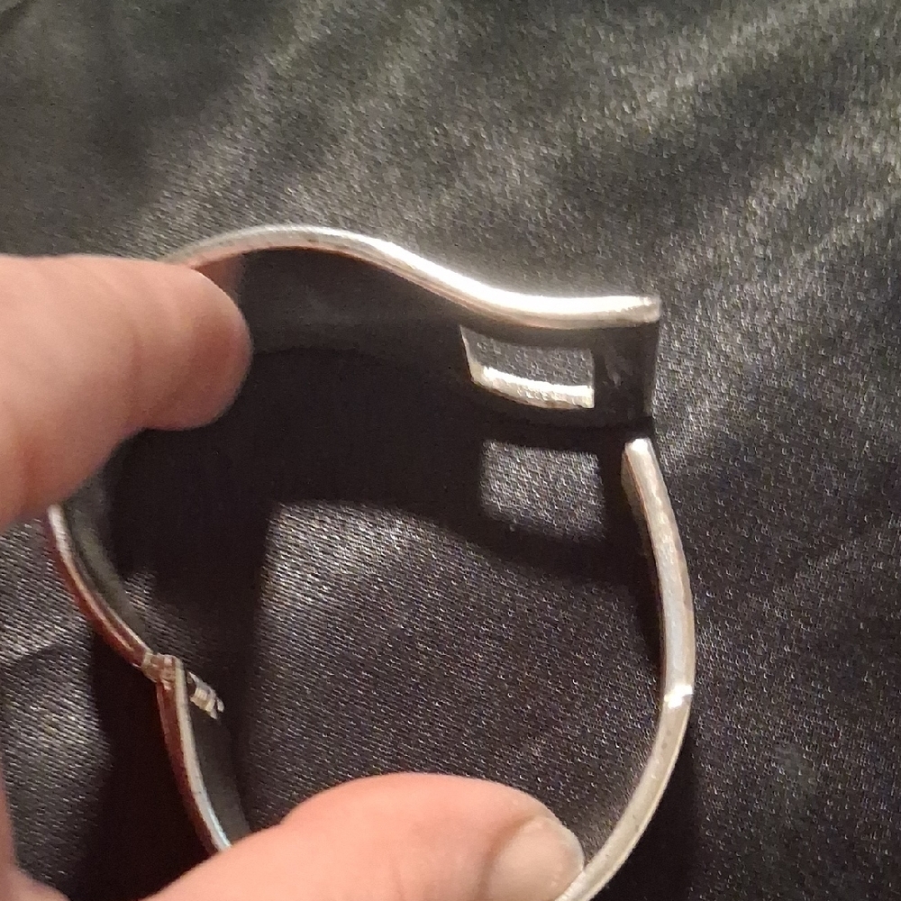 Vintage Silver Fitness Wristband - Picture 6 of 10